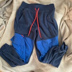 lululemon Fleece + Ripstop Cargo High-Rise Hiking Jogger - Size 8 - Pitch Blue